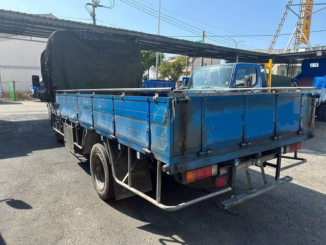 MITSUBISHI三菱 CANTER  第2張相片