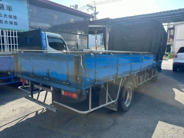 MITSUBISHI三菱 CANTER  第3張相片