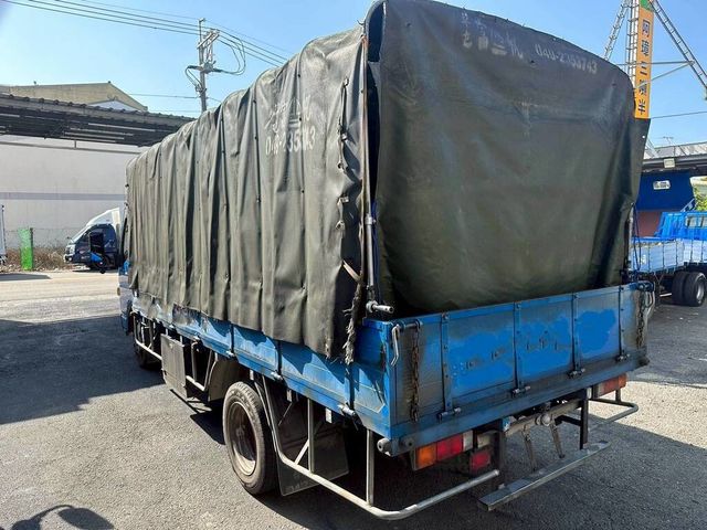 MITSUBISHI三菱 CANTER  第5張相片