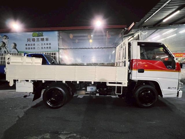 MITSUBISHI三菱 LEADCA  第6張相片