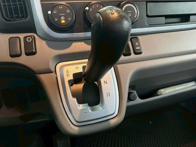 MITSUBISHI三菱 CANTER  第8張相片