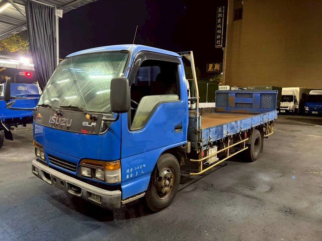 ISUZU五十鈴 ELF  第1張相片