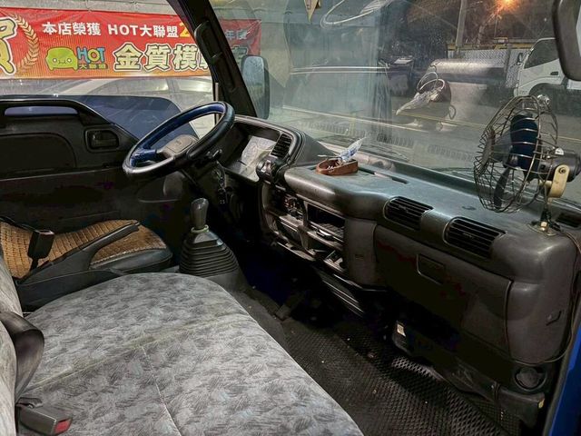 ISUZU五十鈴 ELF  第6張相片