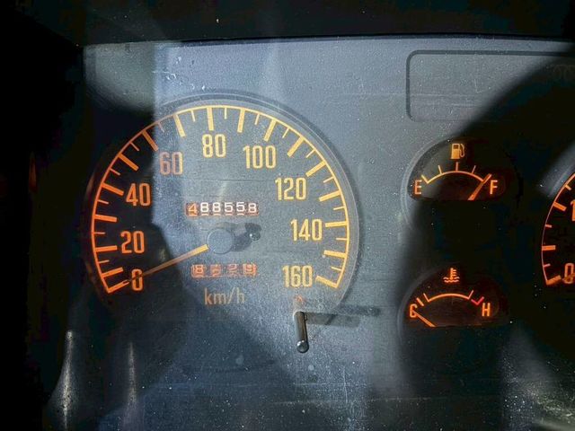 ISUZU五十鈴 ELF  第7張相片