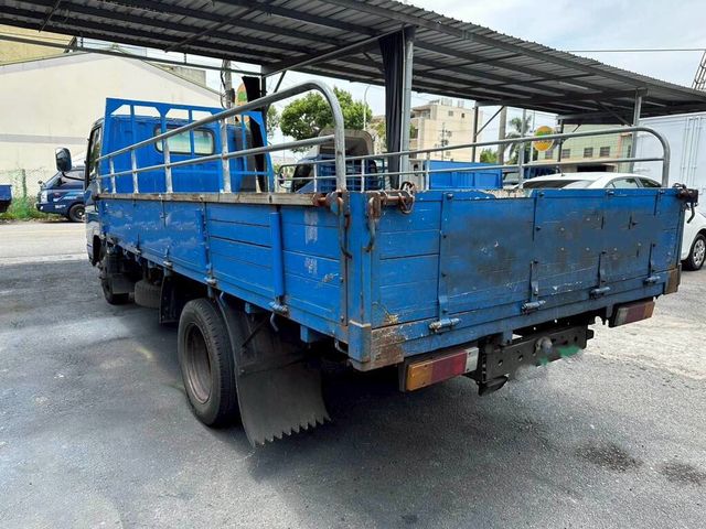 MITSUBISHI三菱 CANTER  第2張相片