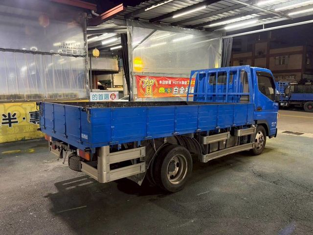 MITSUBISHI三菱 CANTER  第3張相片