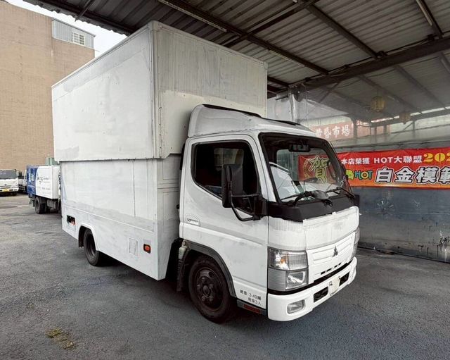 MITSUBISHI三菱 CANTER  第4張相片