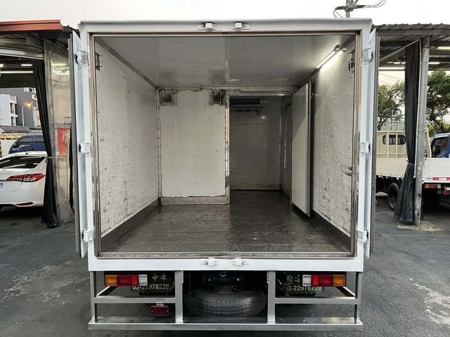 MITSUBISHI三菱 CANTER  第5張相片