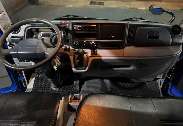 MITSUBISHI三菱 CANTER  第10張相片