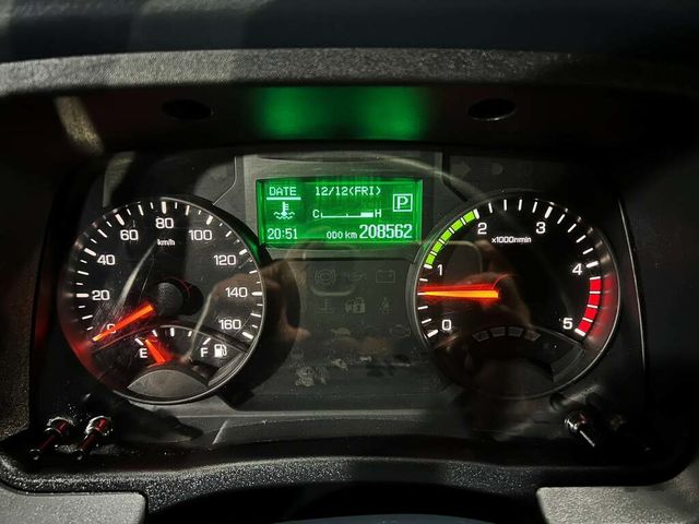 MITSUBISHI三菱 CANTER  第11張相片