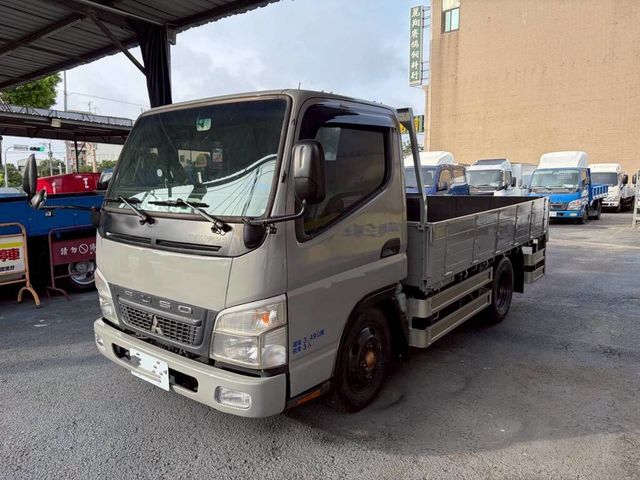 MITSUBISHI三菱 CANTER  第1張相片
