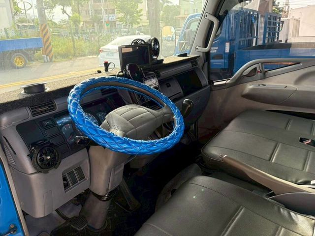 MITSUBISHI三菱 CANTER  第5張相片
