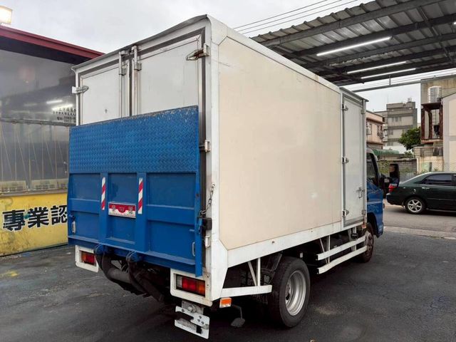 MITSUBISHI三菱 CANTER  第4張相片