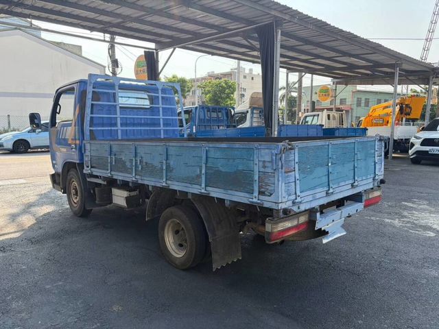 NISSAN日產 CABSTAR  第2張相片