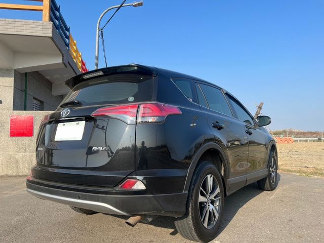 18年領牌 跑多車況好價格便 RAV4  第5張相片