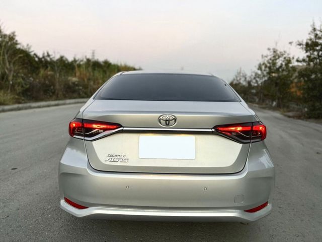 2019年／豐田／ALTIS／1.8L /原廠保養 / 實跑7萬多公里 / 里程保證  第5張相片