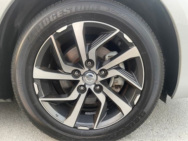 2020 TIIDA 全網挑戰最便宜，車況保證，實車超美，僅此一台！！！  第19張相片