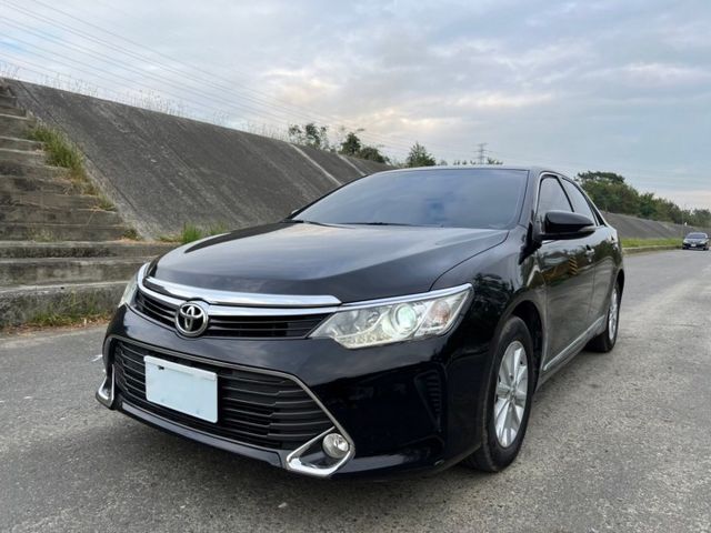 超級便宜!!! 2.0L頂級豪華版 七顆安全氣囊 鑑定認證車  第3張相片
