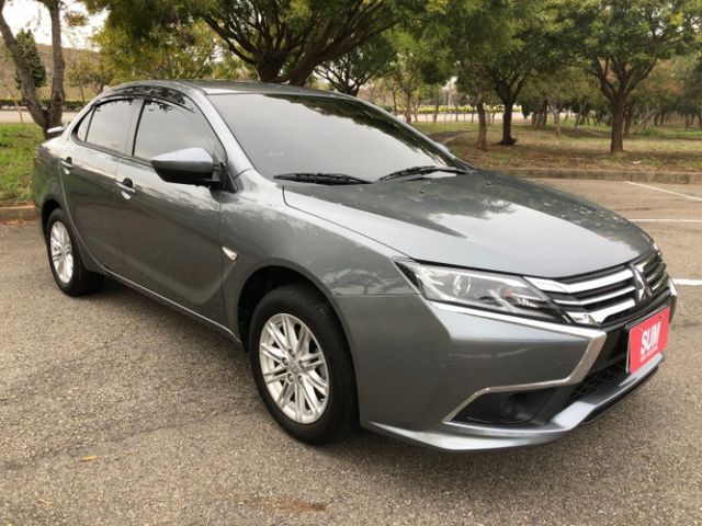 2019年 1.8 ❤️原版原漆❤️定速❤️尾翼❤️倒車顯影❤️  第3張相片