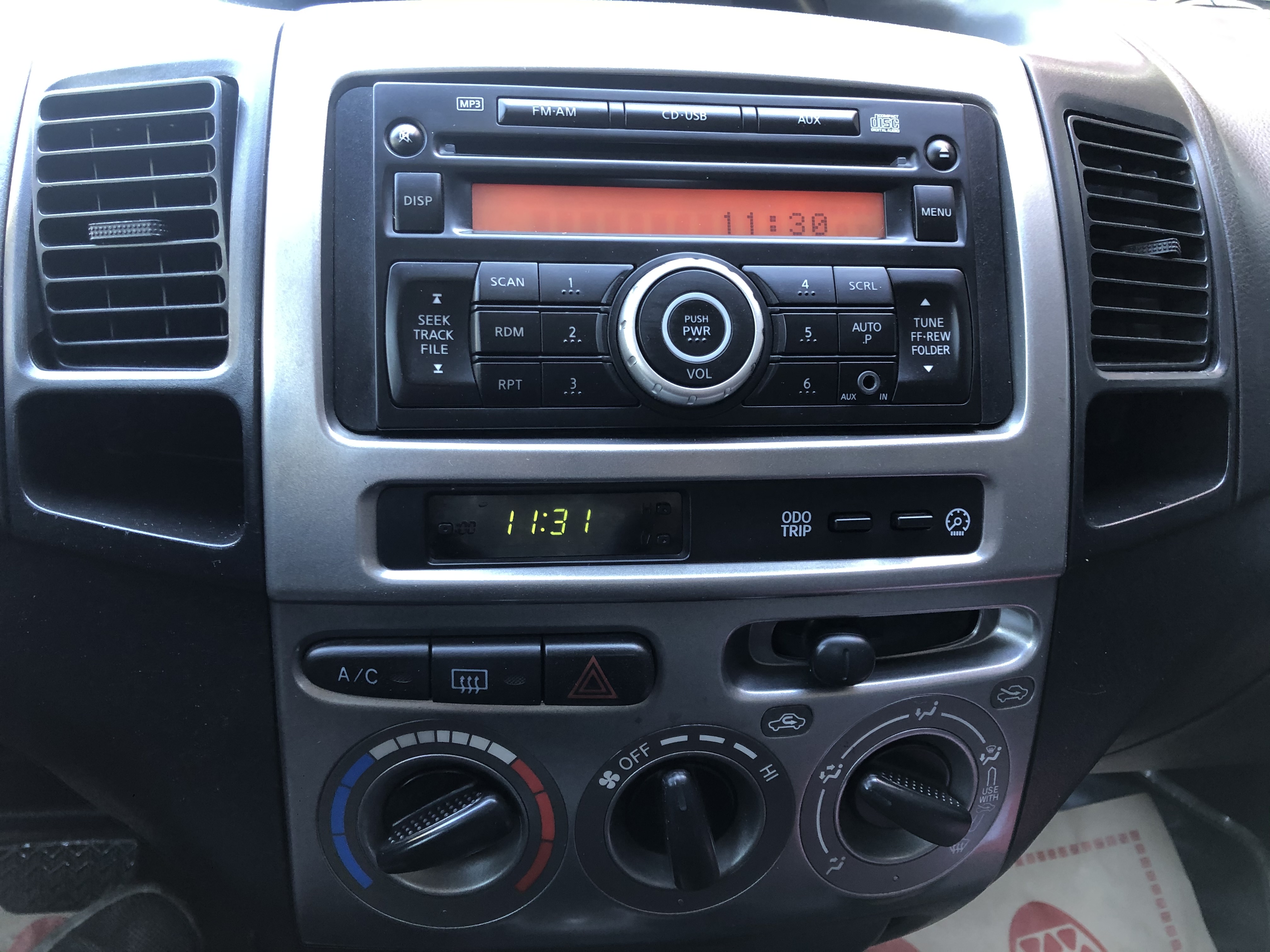 2010年 VIOS 里程保證 全車原版件 固定原廠保養.四輪全新胎  第5張相片