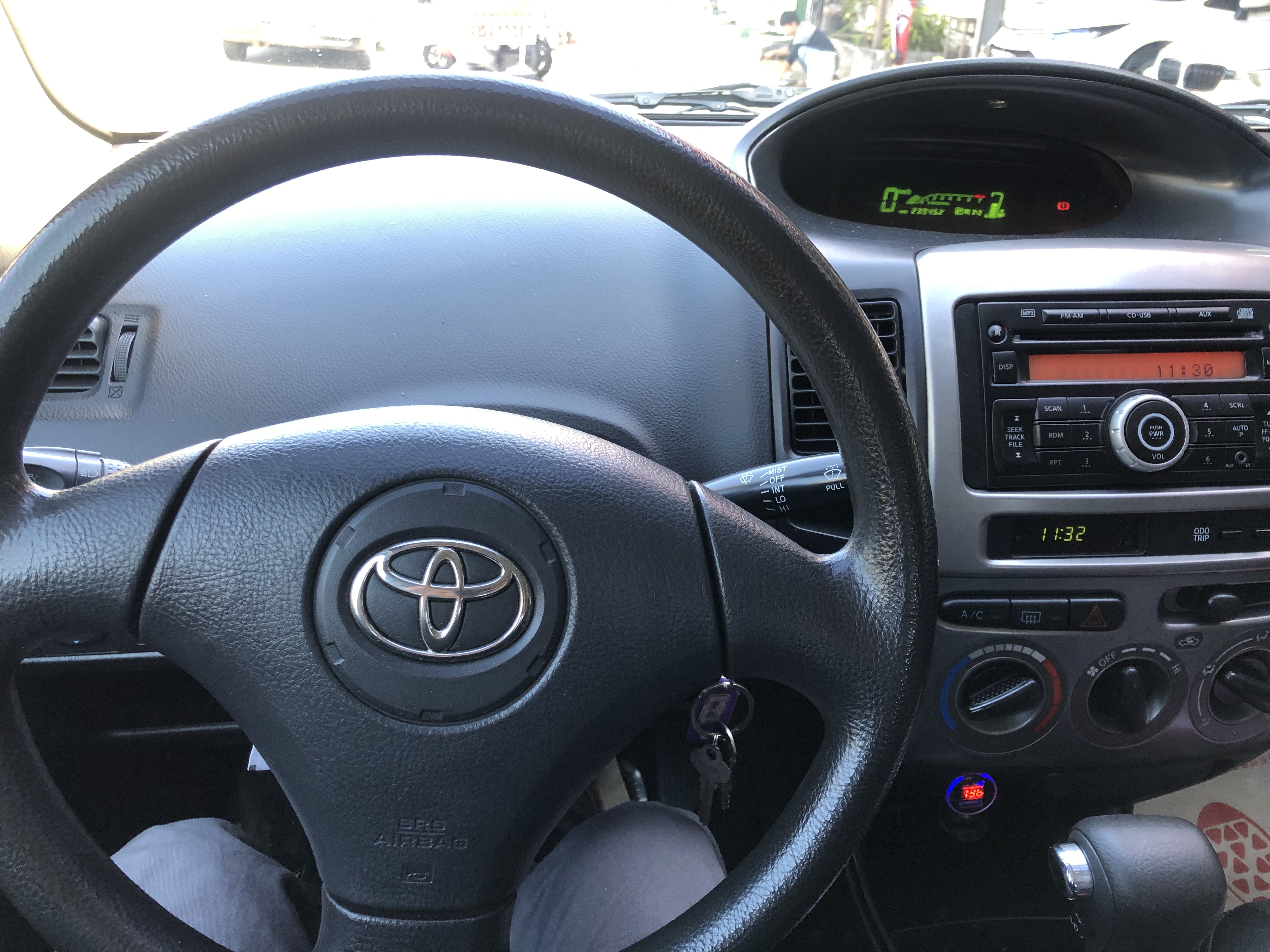 2010年 VIOS 里程保證 全車原版件 固定原廠保養.四輪全新胎  第9張相片