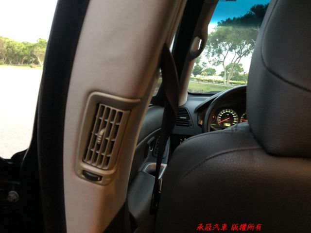 ★瑞典坦克XC90★六安全氣囊、尋跡防滑、全時四驅、三排出風孔、雙區恆溫★  第14張相片