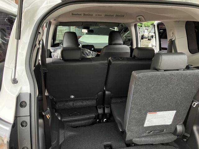 ㊣2022年全新車㊣全新Sienta 豪華+現車免等★雙滑門★七人座★車道偏離+防碰撞預警★盲點★  第10張相片