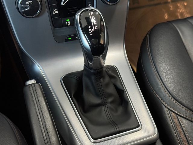 VOLVO富豪 V40 CROSS COUNTRY  第18張相片