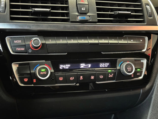 BMW寶馬 318I TOURING  第11張相片