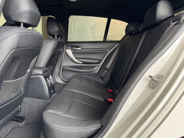 BMW寶馬 120I  第12張相片