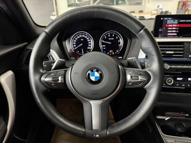 BMW寶馬 120I  第13張相片