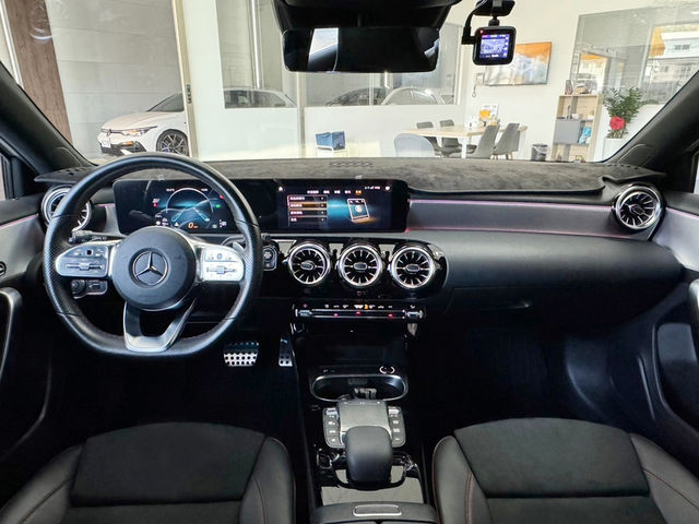 M-BENZ賓士 A180  第5張相片