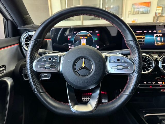 M-BENZ賓士 A180  第10張相片