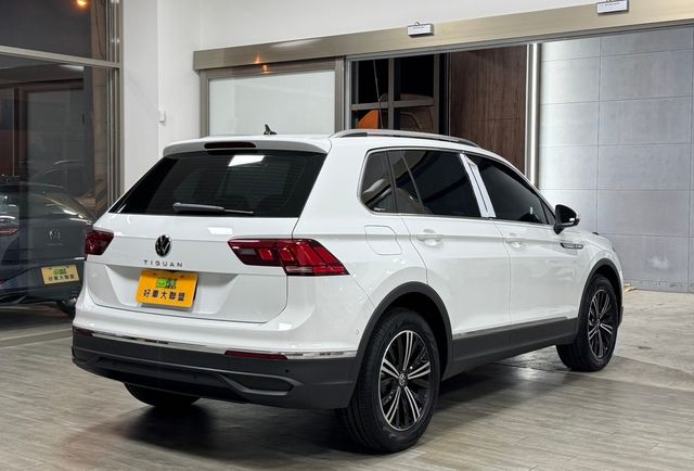 VOLKSWAGEN福斯 TIGUAN  第2張相片