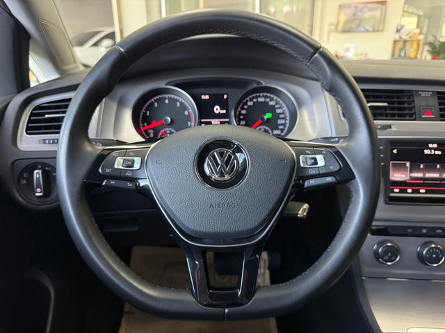 VOLKSWAGEN福斯 GOLF  第11張相片