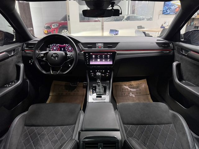 SKODA司科達 SUPERB COMBI  第7張相片