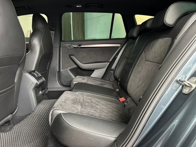 SKODA司科達 SUPERB COMBI  第19張相片