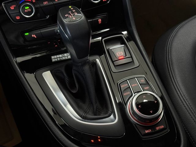 BMW寶馬 218I  第13張相片