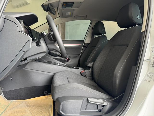 VOLKSWAGEN福斯 GOLF  第19張相片