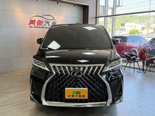 LEXUS凌志 LM300H  第3張相片