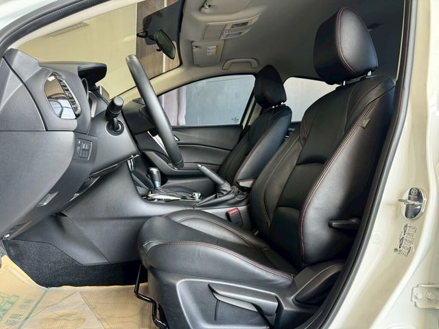 MAZDA馬自達 MAZDA 3  第5張相片