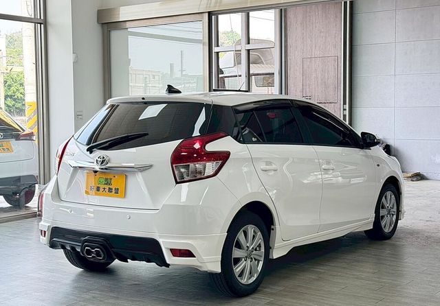TOYOTA豐田 YARIS  第2張相片