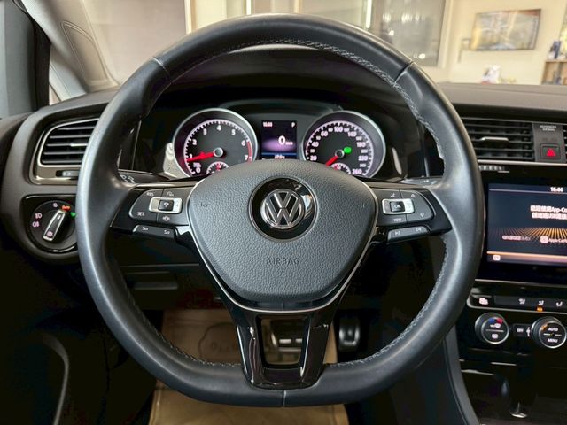 VOLKSWAGEN福斯 GOLF  第11張相片