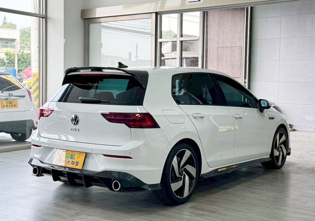 VOLKSWAGEN福斯 GOLF GTI  第2張相片