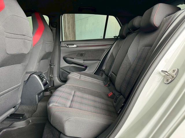 VOLKSWAGEN福斯 GOLF GTI  第17張相片