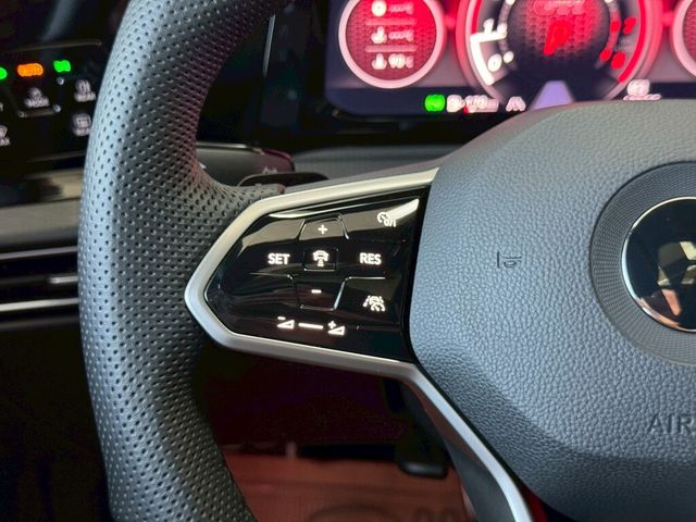VOLKSWAGEN福斯 GOLF GTI  第13張相片