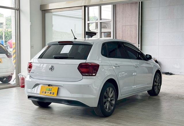 VOLKSWAGEN福斯 POLO  第2張相片