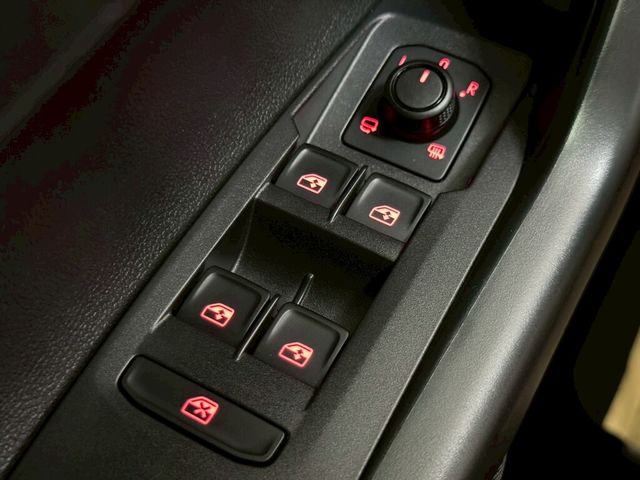 VOLKSWAGEN福斯 POLO  第16張相片