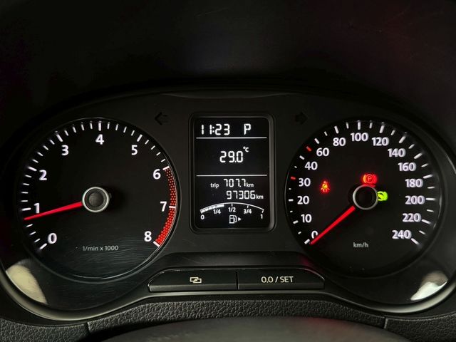 VOLKSWAGEN福斯 POLO  第6張相片