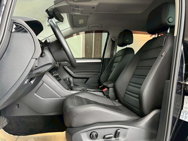 VOLKSWAGEN福斯 TOURAN  第6張相片